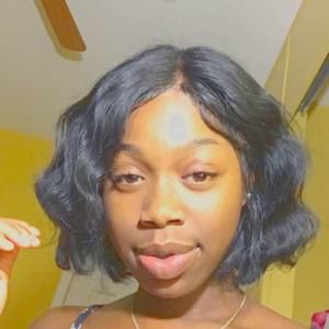 Meet your Posher, Mya